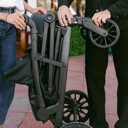 WonderFold L4 Stroller Wagon (4 Seater)