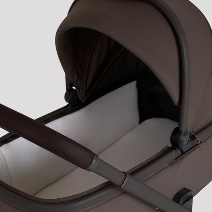 Silver Cross Cove 2 Compact Bassinet