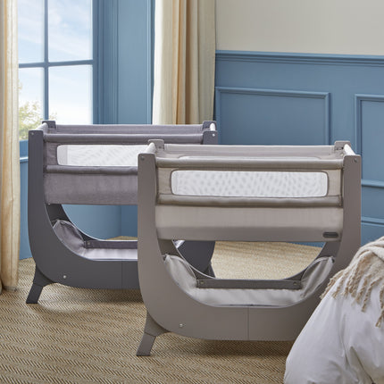 Shnuggle Air Lite Infant Bedside Bassinet: 1 Mattress + 1 Waterproof + 2 White Sheets