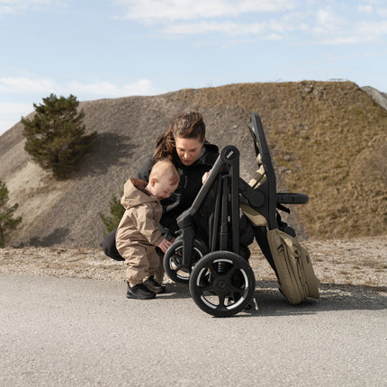 Thule Charm Stroller with Newborn Insert